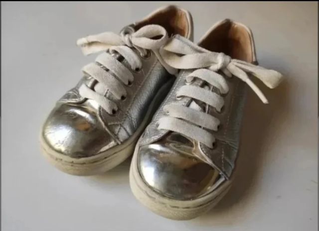 Zapatillas plata niña -talla 24