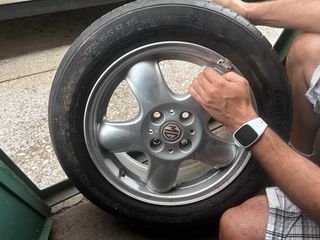 4 Llantas de aluminio MG 75/65 R 15 - Continental