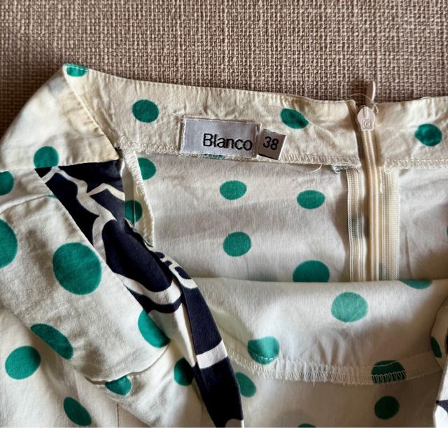 Vestido blanco lunares verdes de Blanco