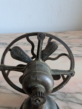 Mini ventilador vintage antiguo
