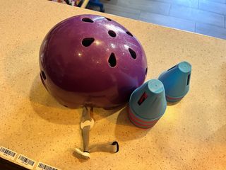 Casco niña patines/patinete morado