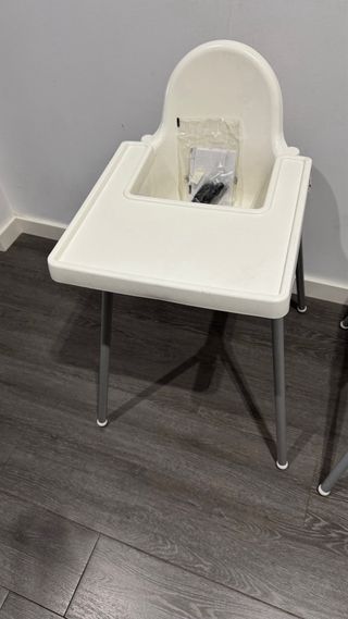 2 tronas Ikea.