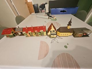 Maqueta estación tren vintage,con casas y iglesia