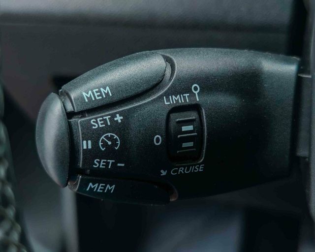 Peugeot 3008 1.5 Blue-HDi Allure 130CV 