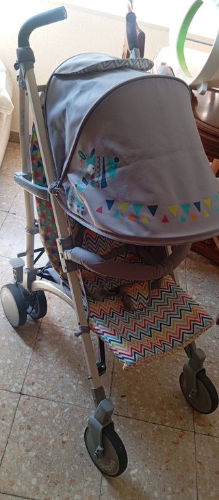 Carro paseo bebé ligero marca tuctuc