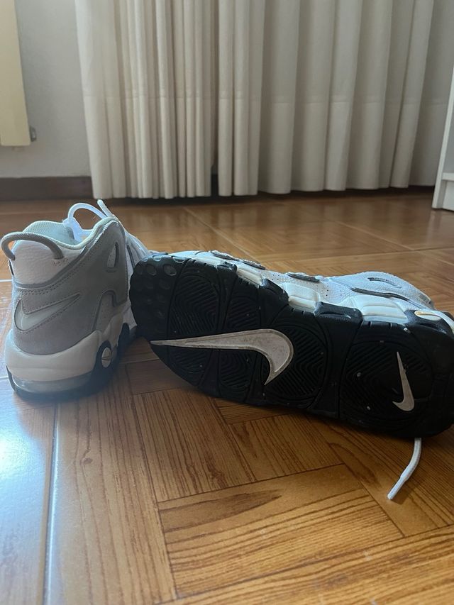 Zapatillas Nike Uptempo Gris Blanco