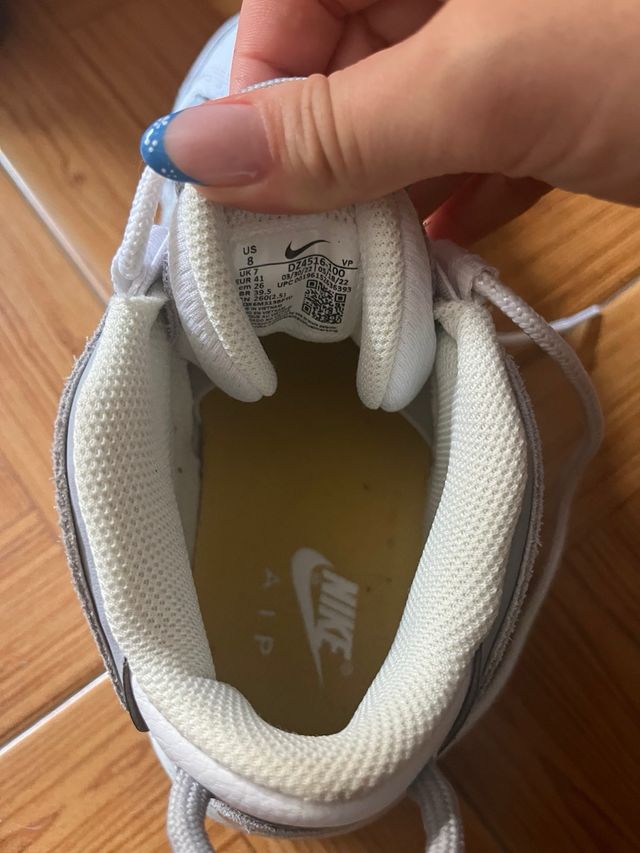 Zapatillas Nike Uptempo Gris Blanco