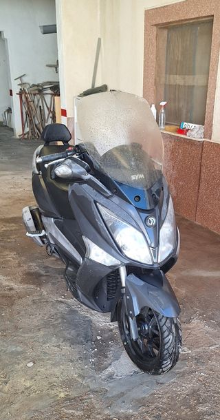 Despiece de moto. SYM GTS 125cc -Scooter.
