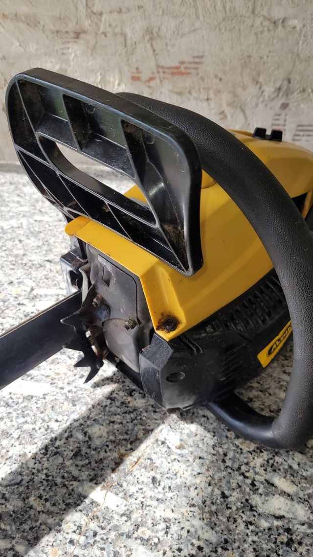 Motosierra Alpina A 4000 funciona le falta la cade