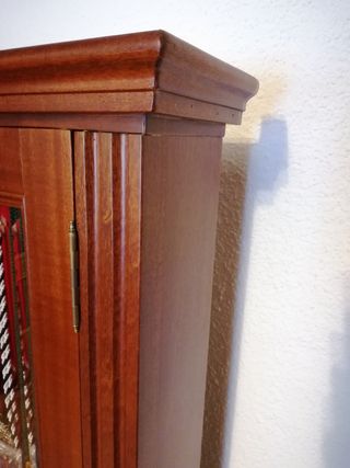 REBAJA Vitrina madera sapelly - Expositor