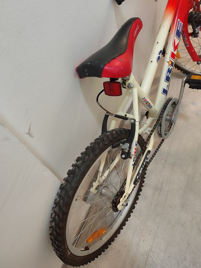 Bicicleta Infantil 20" J-Bike