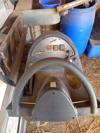 1 Fregadora Swingo 750B.  1 Fregadora comac vispa