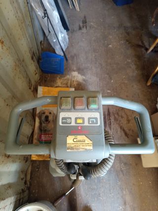 1 Fregadora Swingo 750B.  1 Fregadora comac vispa