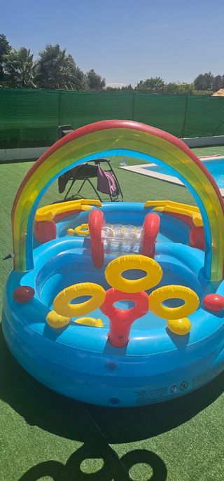 Piscina inflable INTEX con tobogán
