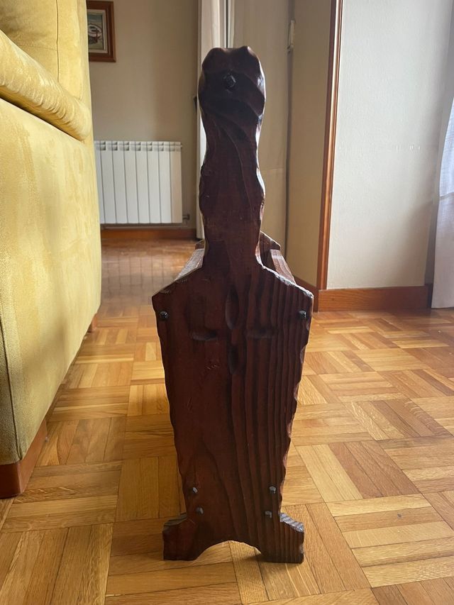 Revistero madera antiguo