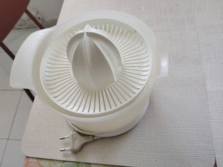 Exprimidor cítricos eléctrico