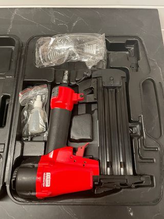 Clavadora SIMES SIMB12 neumática - Carpintería 