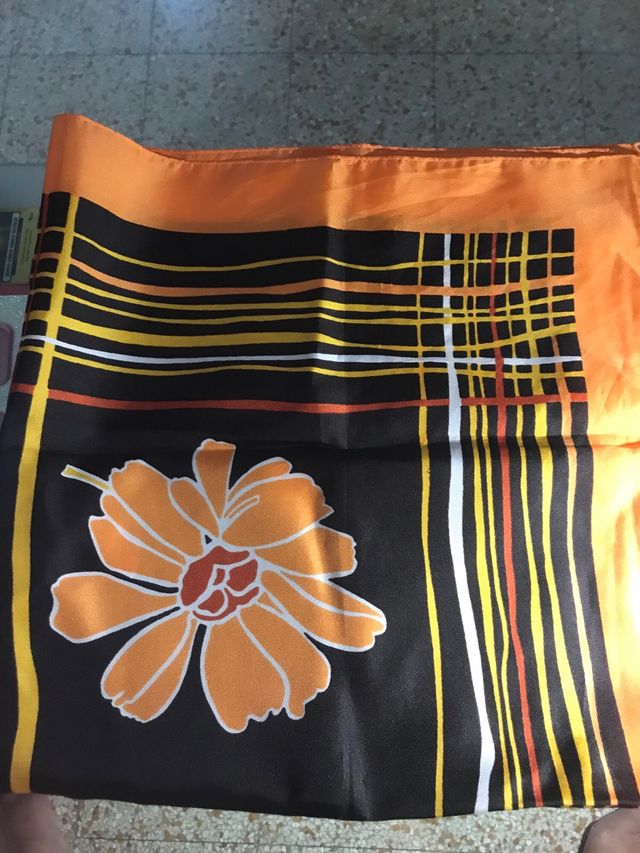 foulard vintage 66x64 cm