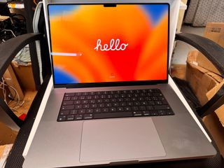 MacBook Pro 16GB-1TB A2780 M2 Pro - Como Nuevo !!