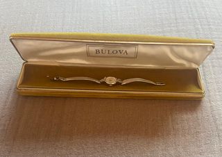 Reloj Bulova vintage plateado