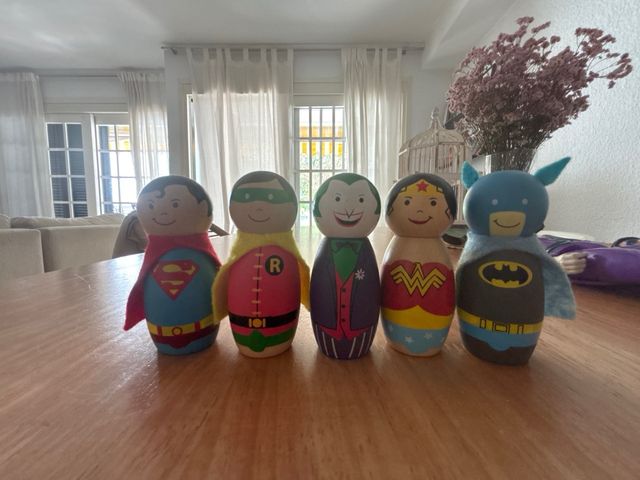 Muñecos DC Comics - 6 unid. madera sostenible