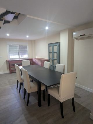 Mesa comedor extensible a 260 cm con 6 sillas