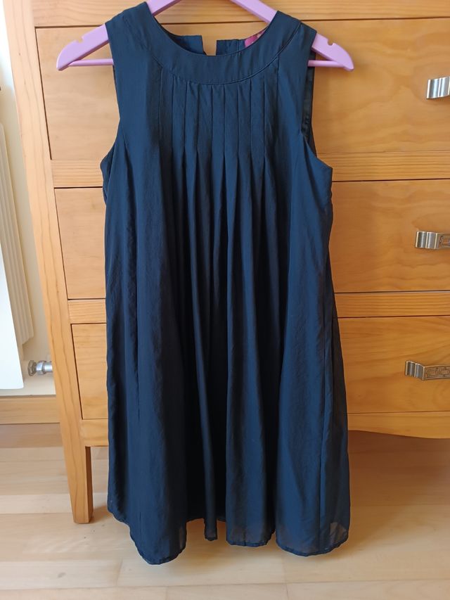 Vestido negro seda sin manga