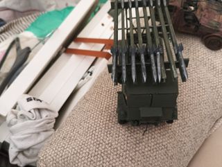 Se venden más de 50 maquetas militares 