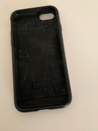 iPhone in ottime condizioni con vetrino protezione
