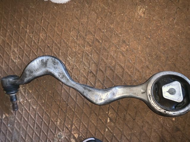 Brazos suspensión delantera soporte motor