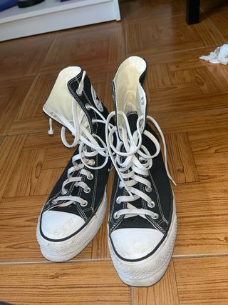 Converse Chuck Taylor altas negras