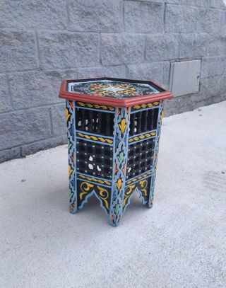 Mesa árabe hexagonal pintada a mano 40cm