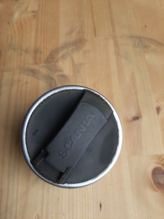 Tapa de gasoil Scania