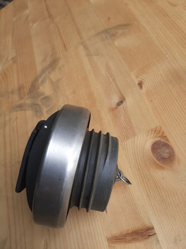 Tapa de gasoil Scania