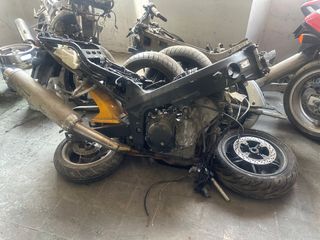 Recambios Triumph Daytona 600 del 2004 piezas 