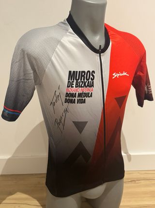 Maillot Pogacar firmado - Muros Bizkaia