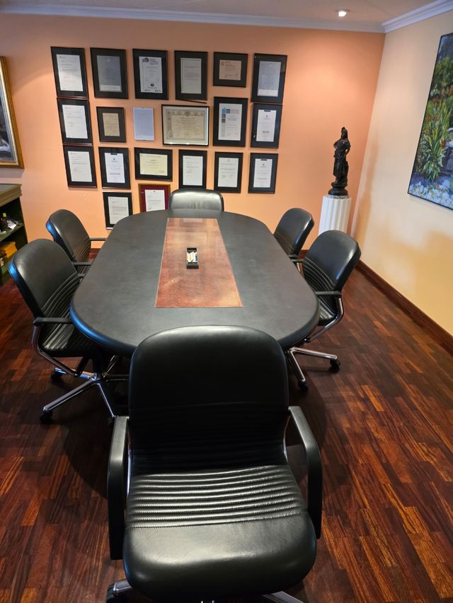 Mesa juntas edición  limitada Stache