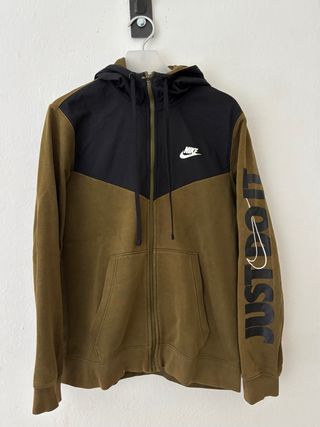 Chaqueta Nike SB | Con capucha