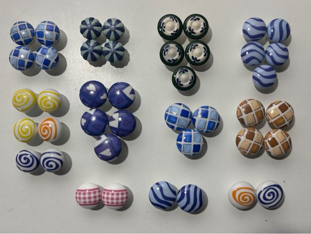 Pomos VARIOS de porcelana y cerámica.