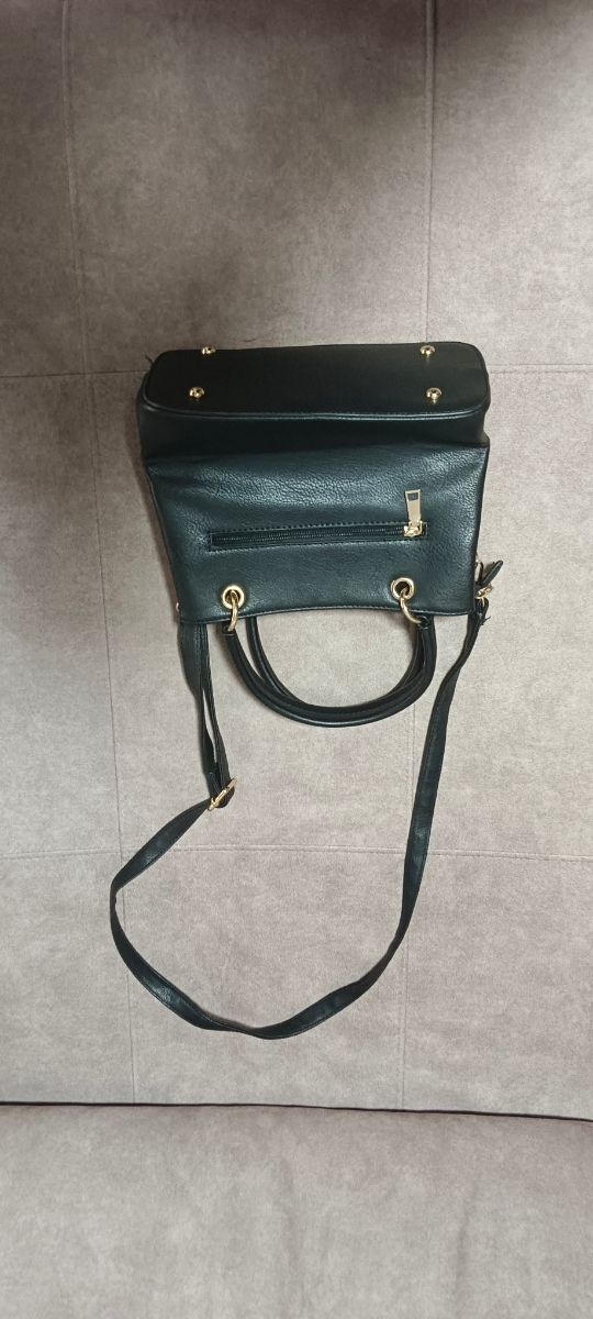 Bolso bandolera negro acolchado