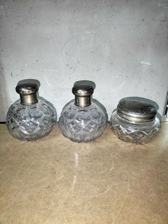 Juego Tocador Metal Plateado Cristal Tallado