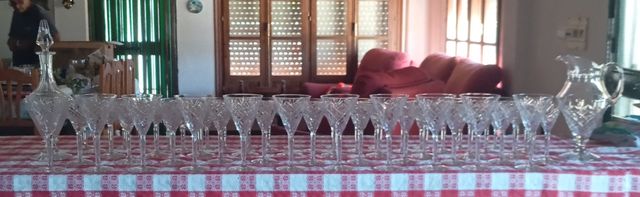 Juego 55 copas cristal tallado