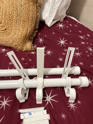 Barra para cortina Ikea Hugad Blanca  210-385