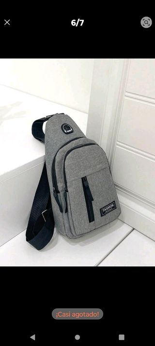 Mochila bandolera de pecho mediana