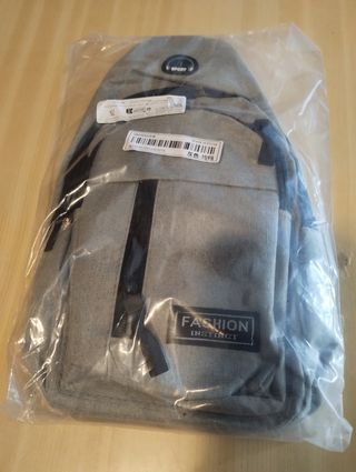 Mochila bandolera de pecho mediana