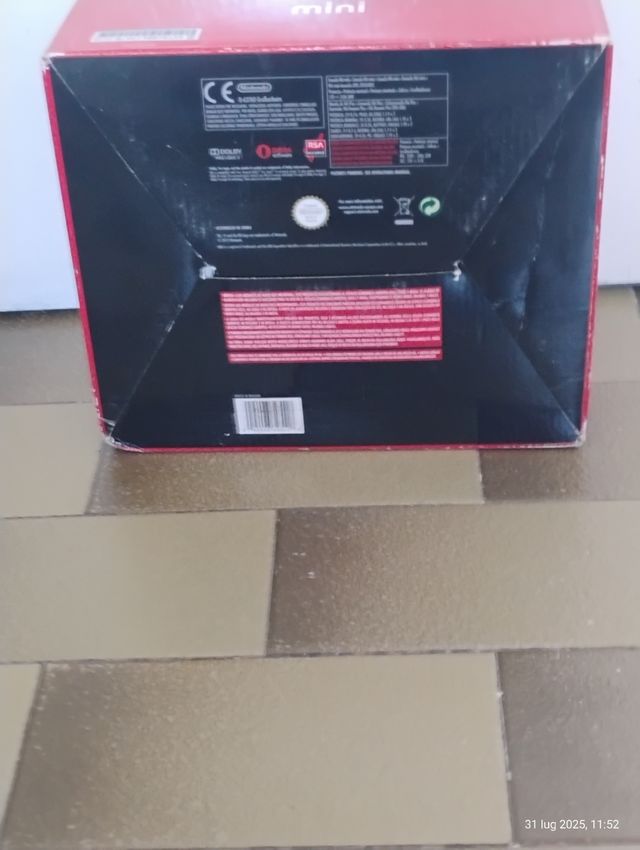 Nintendo Wii mini rossa - completa di tutto