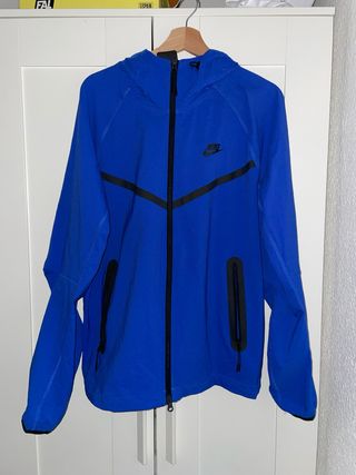 Chaqueta Nike teche fleece azul deportiva