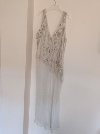 Vestido largo estructura abalorios zara