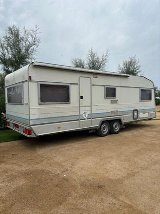 Caravana Knaus Azur 610