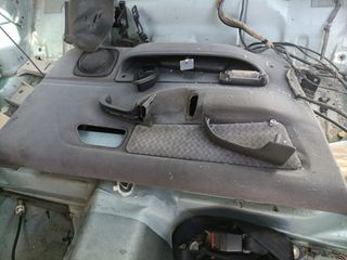 Paneles de puertas Ford sierra 5p y 4p